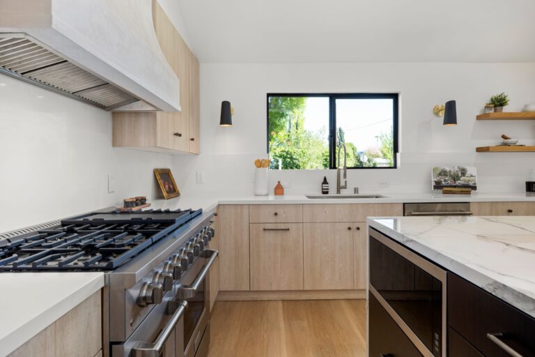 Kitchen Remodel In Brentwood