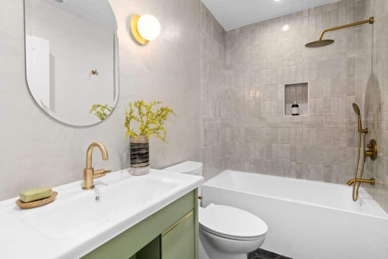 bathroom remodel in Silver lake