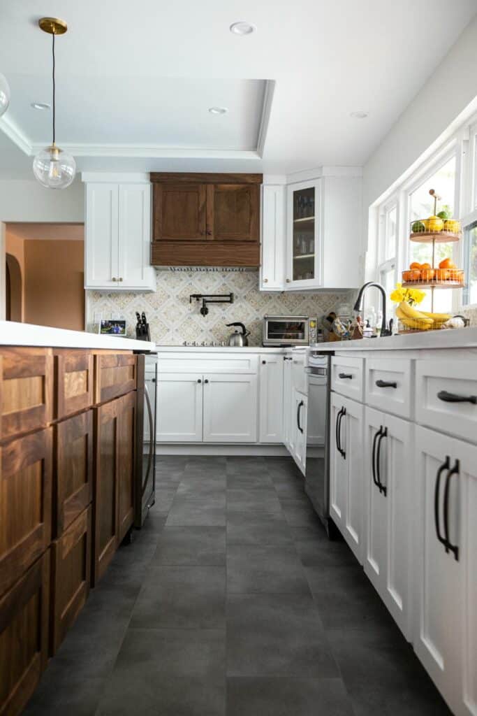 Kitchen Remodel on De Kalb Dr., Calabasas project photo 38