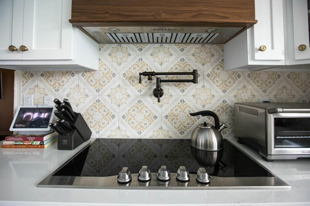 Kitchen Remodel on De Kalb Dr., Calabasas project photo 32