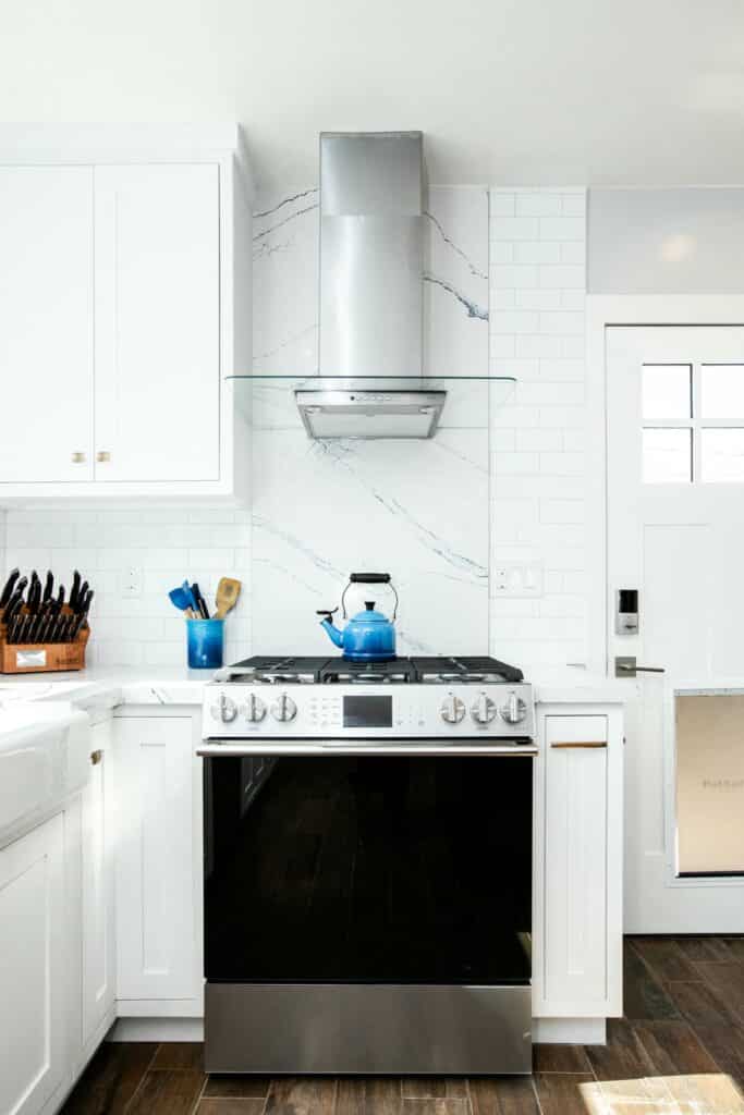 Kitchen Remodel on North Bellflower Blvd, Long Beach project photo 9