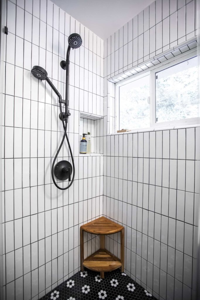 Bathroom Remodel on Shannon Rd, Los Angeles project photo 17