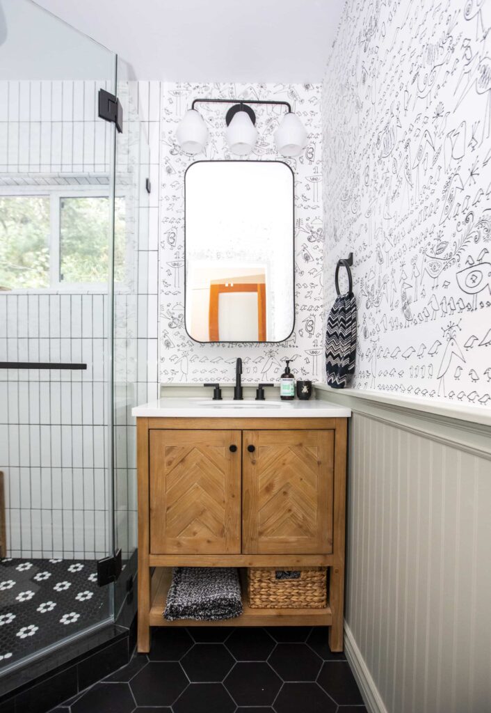 Bathroom Remodel on Shannon Rd, Los Angeles project photo 7
