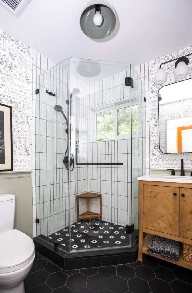 Bathroom Remodel on Shannon Rd, Los Angeles project photo 3