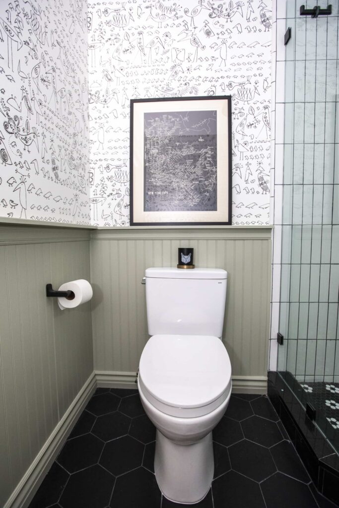 Bathroom Remodel on Shannon Rd, Los Angeles project photo 24