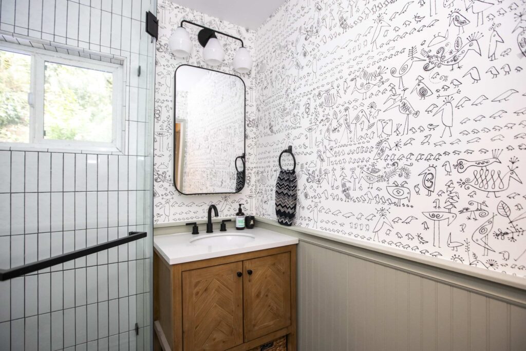 Bathroom Remodel on Shannon Rd, Los Angeles project photo 23