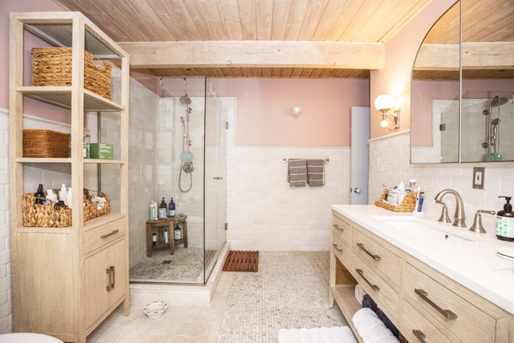 Bathroom Remodel on Shannon Rd, Los Angeles project photo 6