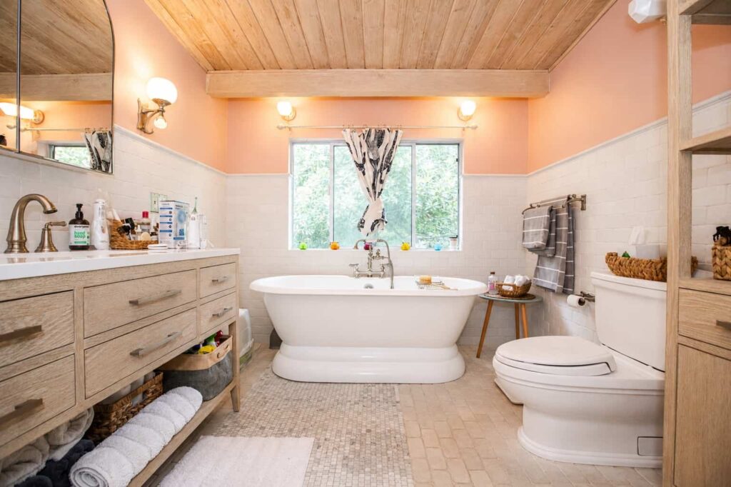 Bathroom Remodel on Shannon Rd, Los Angeles project photo 8